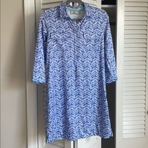 Vineyard Vines performance Dress size small